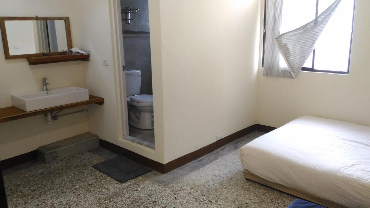 4 57 Hostel Taitung ภายนอก รูปภาพ